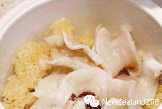 新西兰花胶八宝小糖水的做法步骤:4