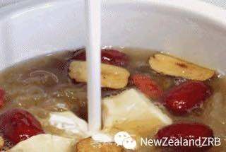 新西兰花胶八宝小糖水的做法步骤:7