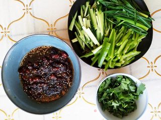 肉丁炸酱面的做法步骤:8