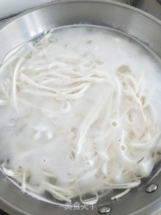 肉丁炸酱面的做法步骤:9