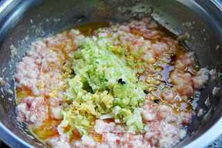 芹菜猪肉馅水饺的做法步骤:4