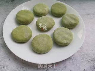 香煎艾草粑粑的做法步骤:4