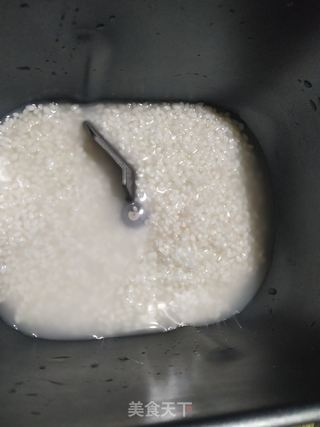 面包机做年糕的做法步骤:2