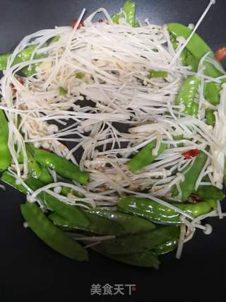 荷兰豆炒面的做法步骤:7