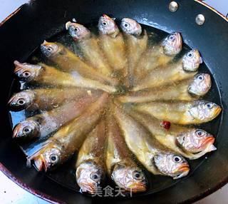 家焖黄花鱼的做法步骤:6