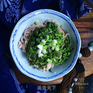 香椿芽拌荞麦面的做法步骤:7