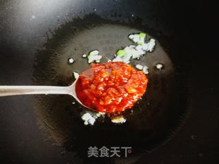 蒜蓉辣酱浇鲈鱼的做法步骤:8