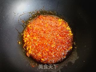 蒜蓉辣酱浇鲈鱼的做法步骤:9