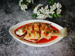蒜蓉辣酱浇鲈鱼的做法步骤:13