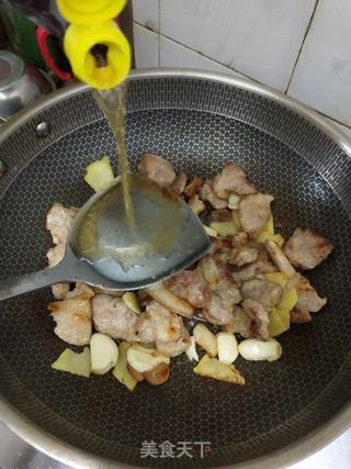 蒜香红烧肉的做法步骤：5