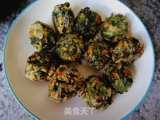 面条菜丸子酸汤面的做法步骤:3