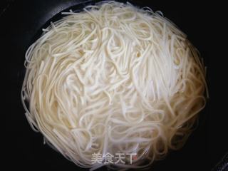 面条菜丸子酸汤面的做法步骤:5