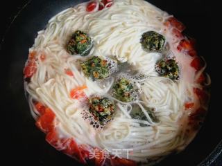 面条菜丸子酸汤面的做法步骤:7