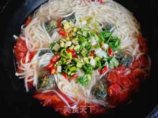面条菜丸子酸汤面的做法步骤:8
