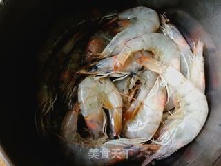 葱油炒大虾的做法步骤：1