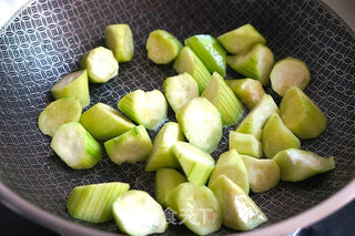 丝瓜炖豆腐的做法步骤:5