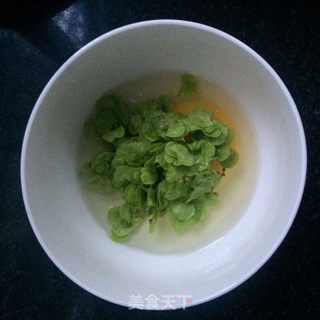榆钱蒸蛋的做法步骤:3