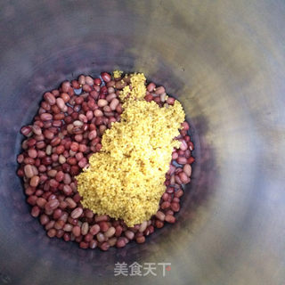 红豆小米糊的做法步骤:4