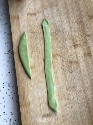 油泼菠菜面的做法步骤:11