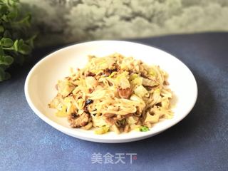 鸭肉莲藕炒面条的做法步骤:10