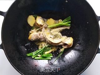 荠菜黄鱼羹的做法步骤:6
