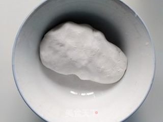 荠菜虾皮饼的做法步骤：2