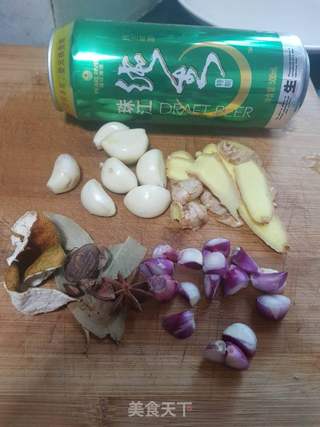 啤酒鸭的做法步骤:3
