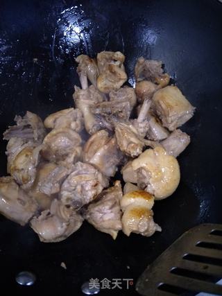 麻辣鸭块的做法步骤:7