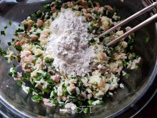 韭菜火腿米饭饼的做法步骤:6