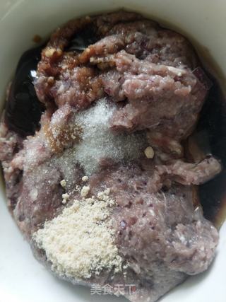 牛肉圆葱饺子的做法步骤:4