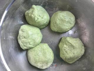 菜汁版青团的做法步骤:5