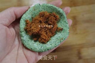 蛋黄肉松青团的做法步骤：5