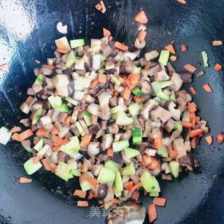 黑胡椒牛肉胡萝卜意面的做法步骤:6