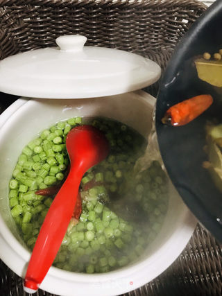 快速自制酸豆角的做法步骤:5