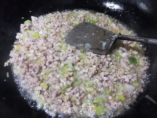 酱肉冬笋丁馅料的做法步骤:5
