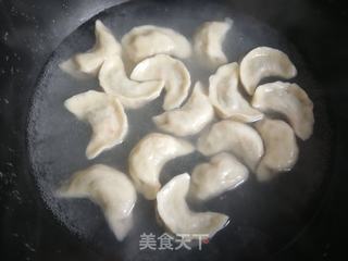 香椿豆干粉条饺的做法步骤:11
