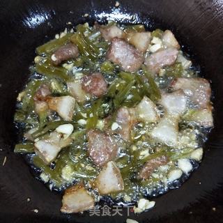 炒蕨菜的做法步骤:6