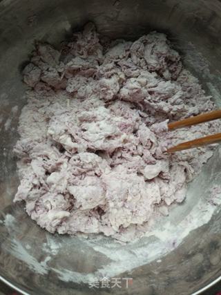 紫薯发面韭菜素馅包子的做法步骤:3