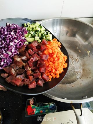 风干肠炒饭的做法步骤:4