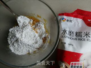 香蕉红薯糯米饼的做法步骤:3