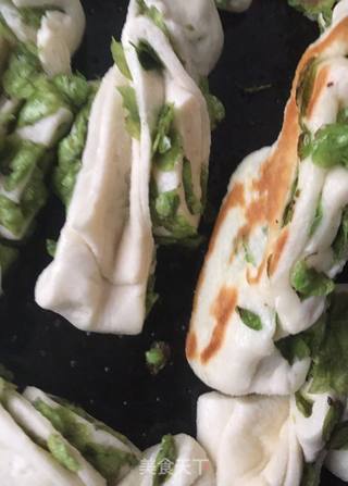生煎榆钱卷的做法步骤:18