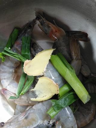 美食―蒜蓉粉丝蒸开背虾的做法步骤:3