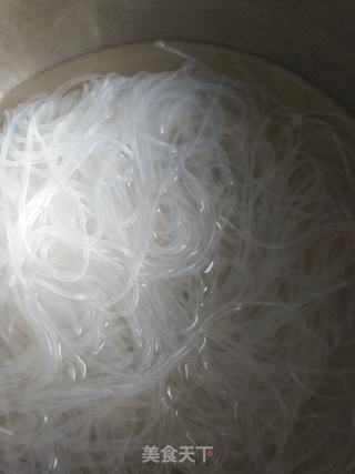 美食―蒜蓉粉丝蒸开背虾的做法步骤:4