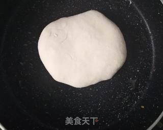 超薄的饺子馅肉饼的做法步骤:5