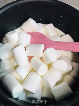 “水果”棉花糖香蕉味冰淇淋的做法步骤:4