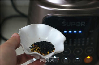 养颜桃胶汤的做法步骤：6
