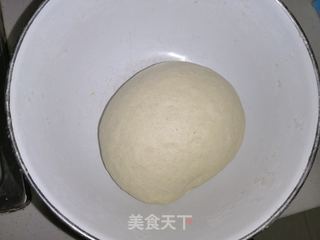 二合面葡萄干红枣卷的做法步骤:4