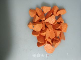 小米红薯粥的做法步骤:2