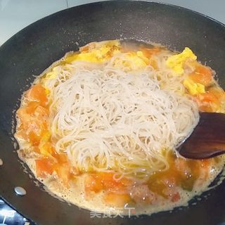 西红柿鸡蛋龙须面的做法步骤:9