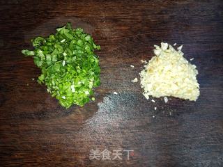 蒜香猪油腌面的做法步骤:2